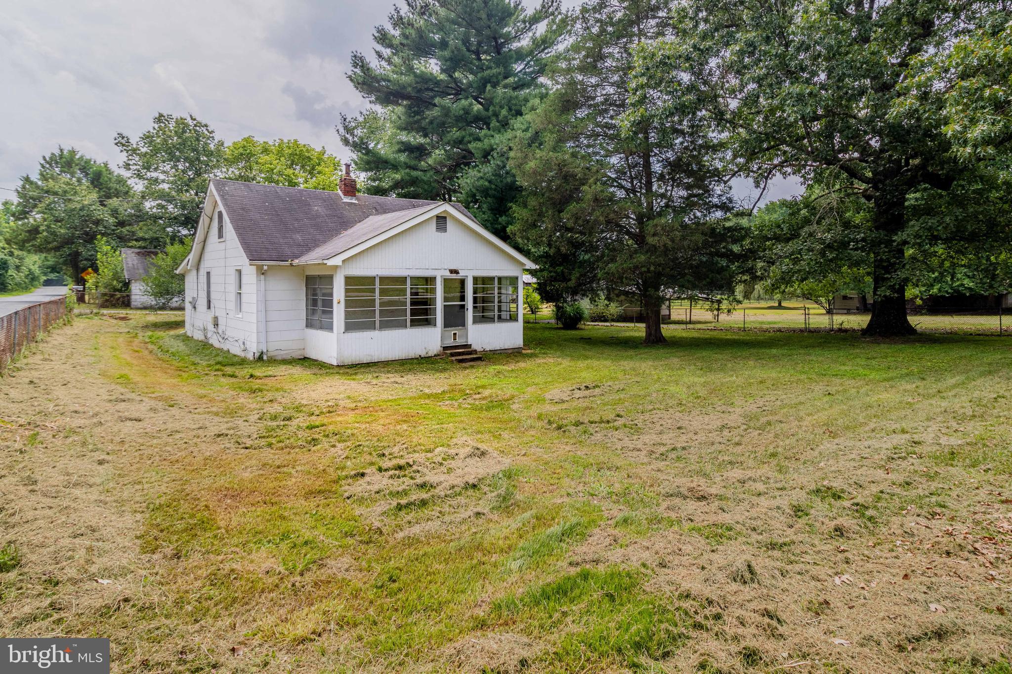 2112 Cox Road Crofton, MD 21114 - Photo 4 of 32 Gallery Image 4