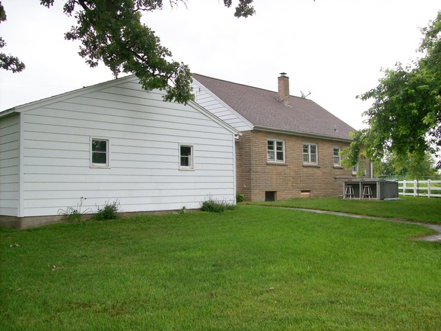 23277 Hazel Road Sterling, IL 61081 - Photo 14 of 15