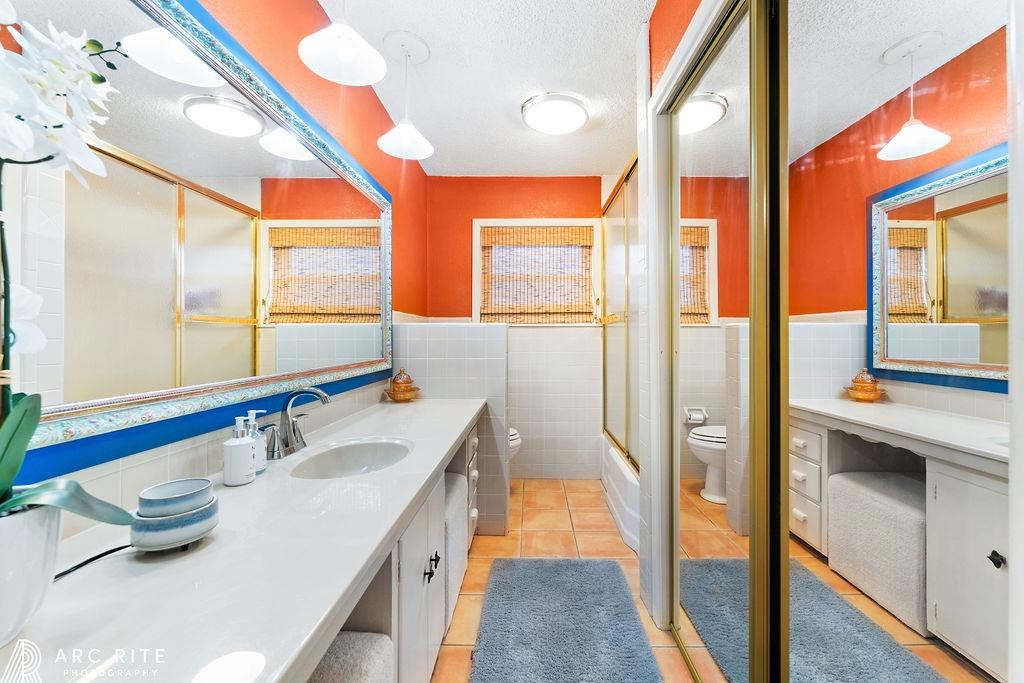 3308 20th Street Lubbock, TX 79410 - Photo 31 of 49 Bathroom #2