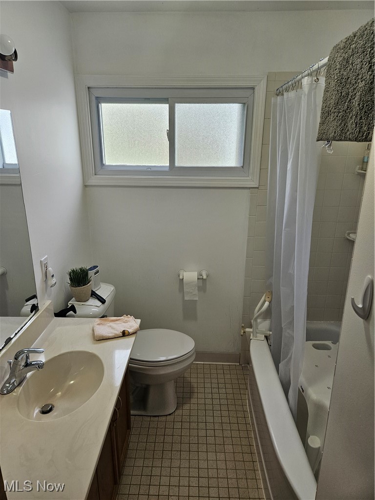 9136 Lynnhaven Road Parma Heights, OH 44130 - Photo 6 of 17