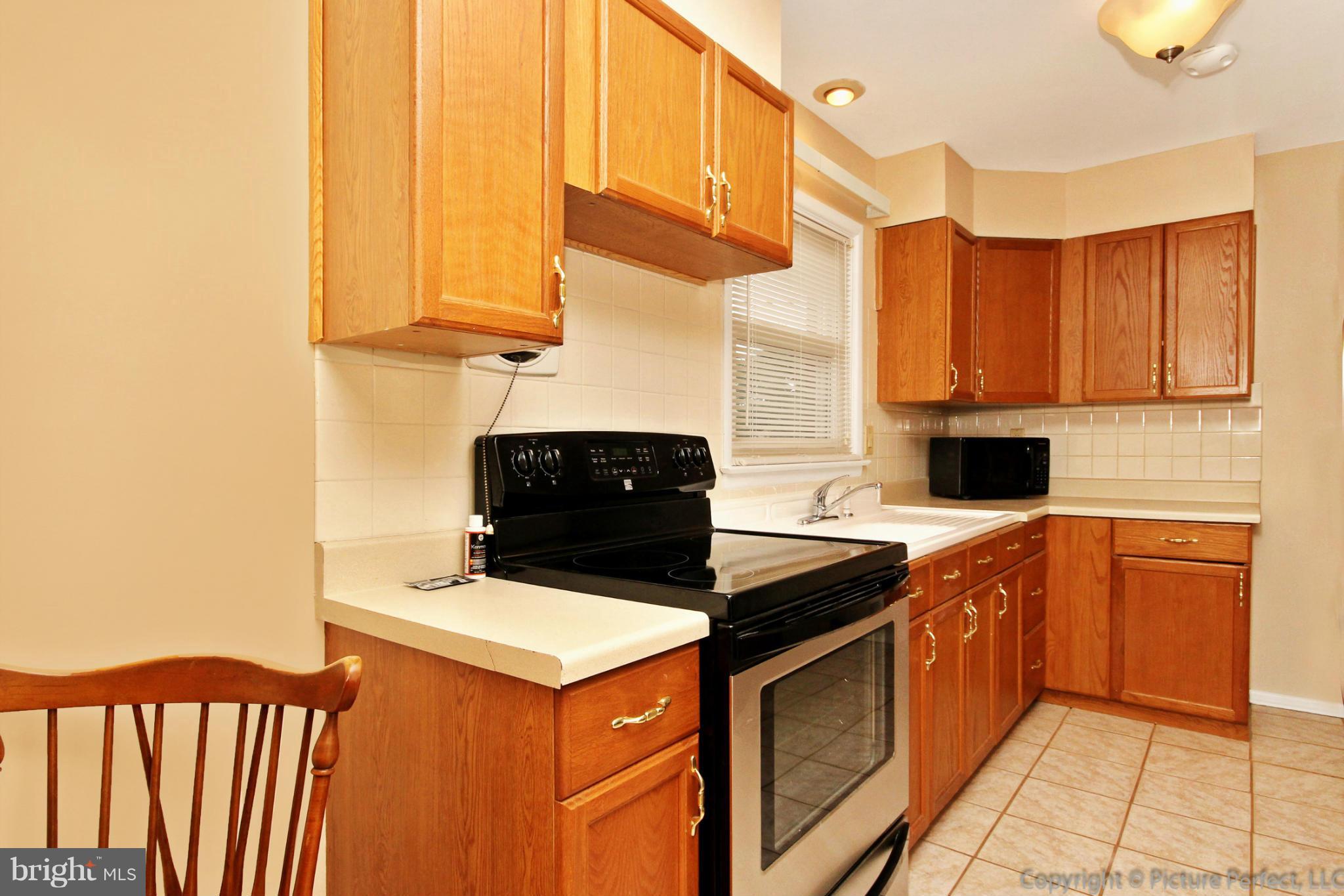 407 Delaware Road Frederick, MD 21701 - Photo 11 of 30 Kitchen