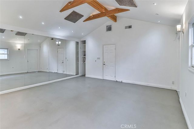 $6,495 | 4420 Noble Avenue, Sherman Oaks, CA 91403