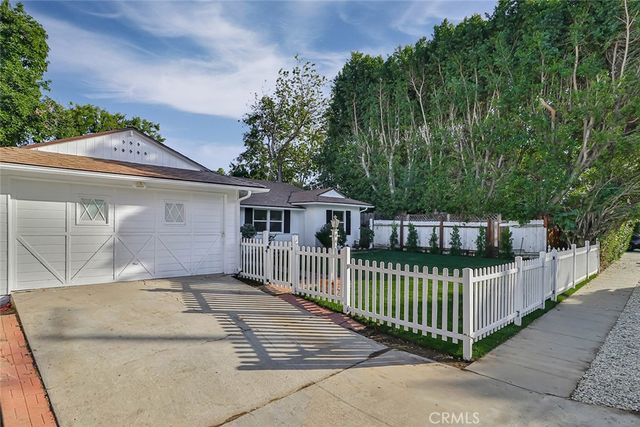 $6,495 | 4420 Noble Avenue, Sherman Oaks, CA 91403