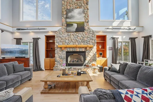 $1,550,000 | 1329 County Rd D, Oregon, WI 53575