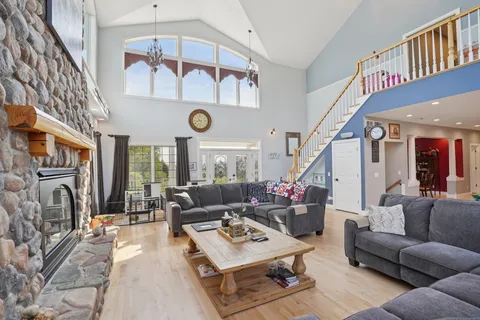 $1,550,000 | 1329 County Rd D, Oregon, WI 53575