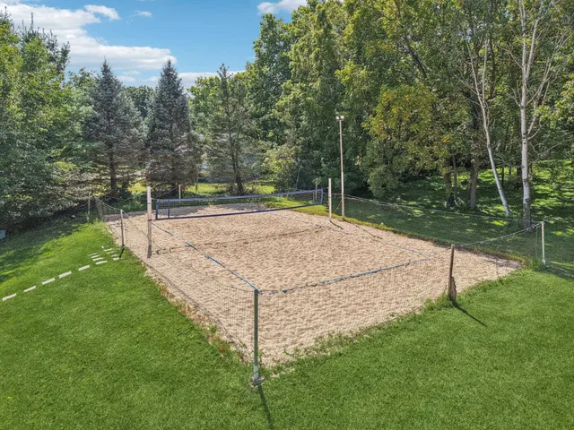 $1,550,000 | 1329 County Rd D, Oregon, WI 53575