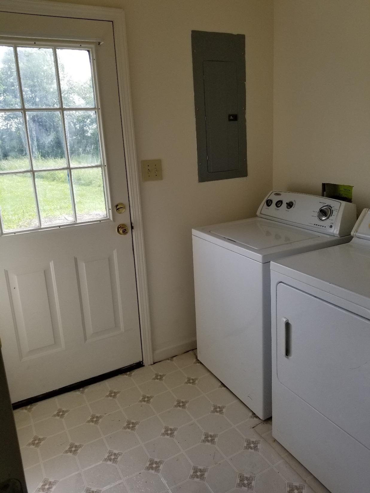 142 Manse Road Paint Lick, KY 40461 - Photo 10 of 19 Utility room