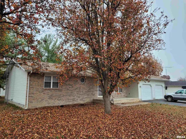 $160,000 | 469 Main Street, Radom, IL 62808