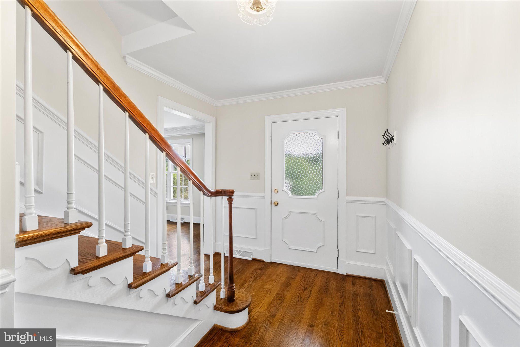 408 Riverside Drive Fredericksburg, VA 22401 - Photo 4 of 61