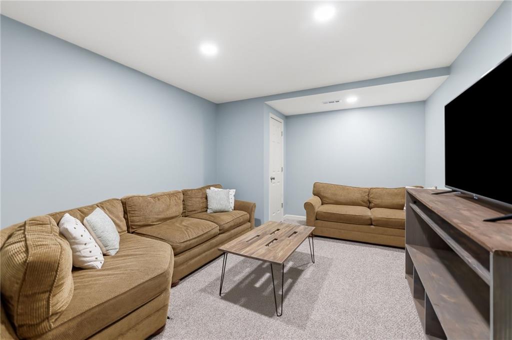10577 Riley Street Overland Park, KS 66212 - Photo 34 of 41