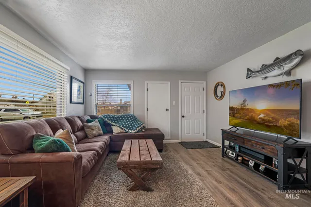 $249,000 | 408 9th Avenue North, Buhl, ID 83316