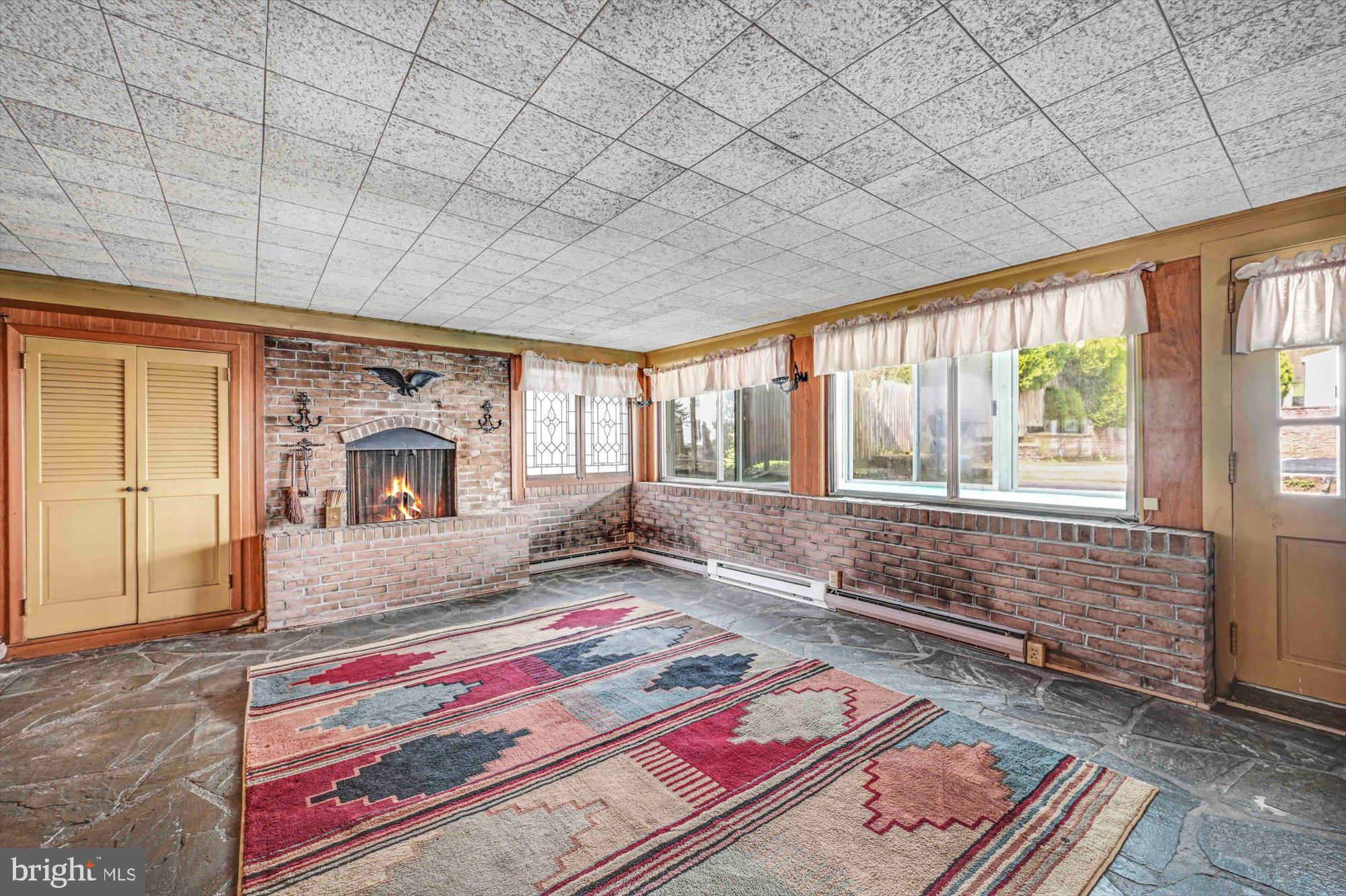 182 East Main Street Adamstown, PA 19501 - Photo 19 of 32 V2