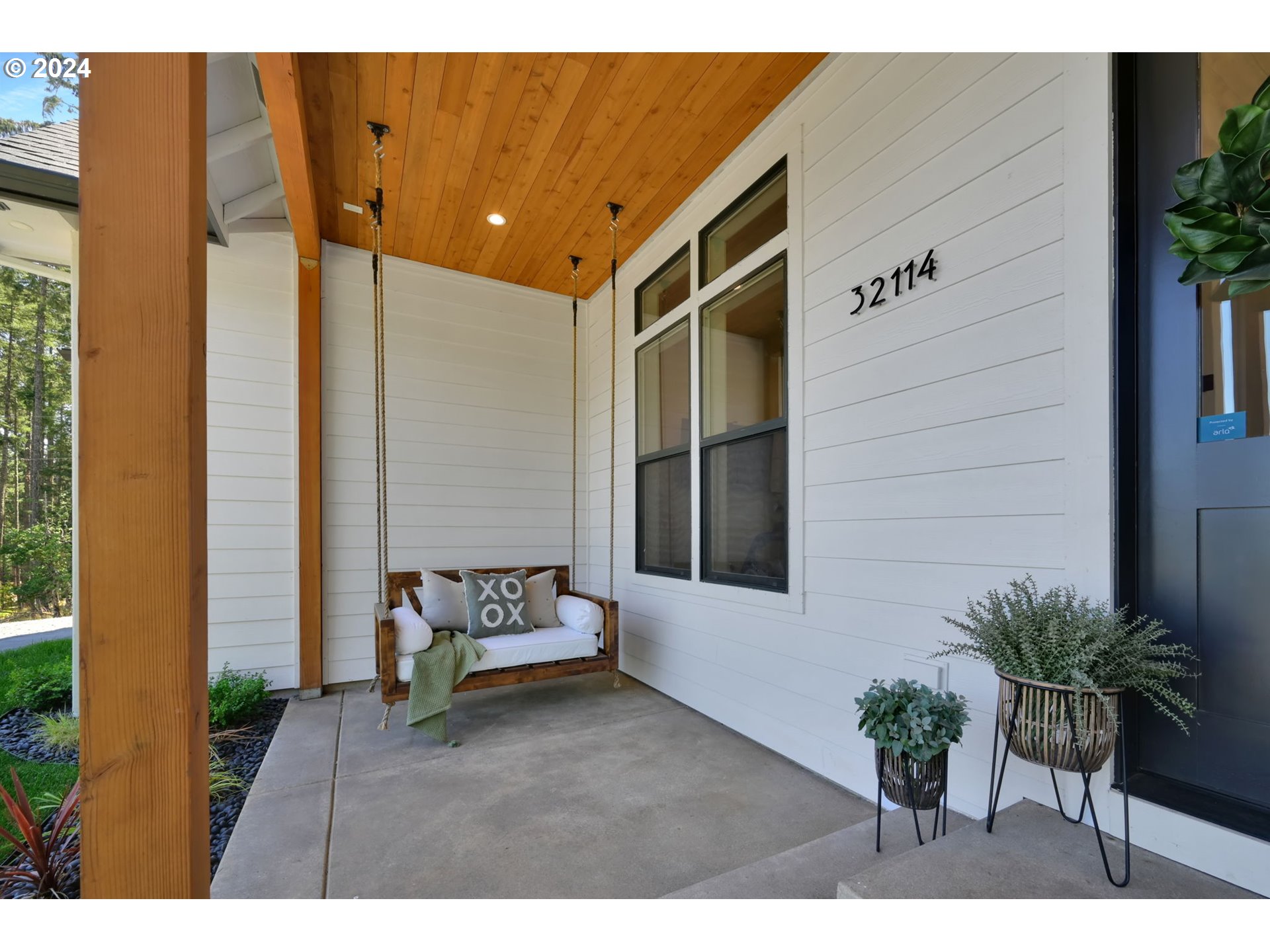 32114 Deberry Road Creswell, OR 97426 - Photo 4 of 48 Porch