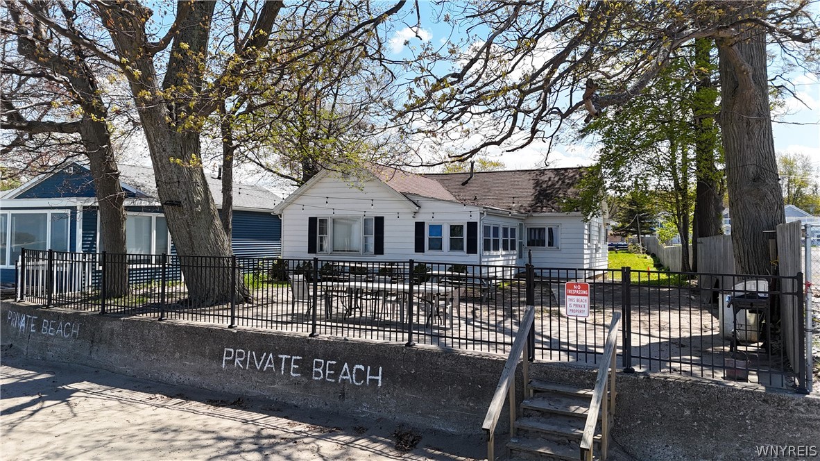 8926 Lake Shore Road Evans, NY 14006 - Photo 1 of 50 Beach House