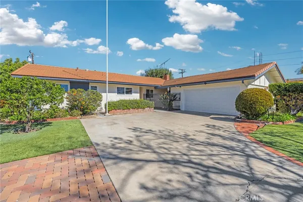 $1,249,900 | 1603 East Chestnut Avenue, Orange, CA 92867