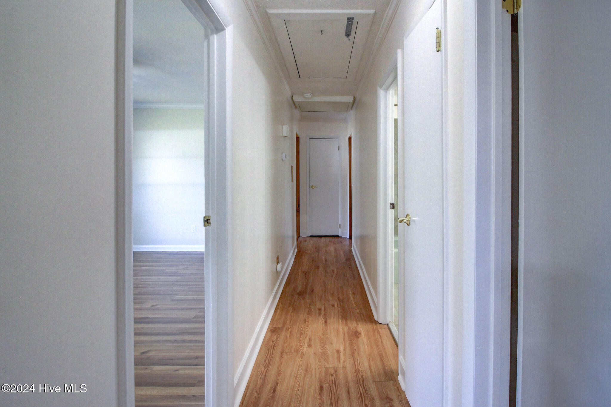 705 Robin Road Morehead City, NC 28557 - Photo 41 of 51 Hallway