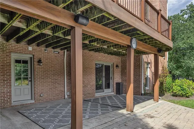 $1,795,000 | 109 Lakeland Drive, Mars, PA 16046