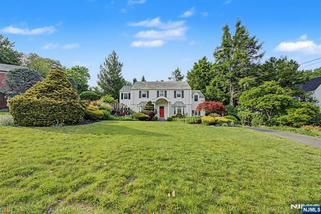 109 Windsor Road Tenafly, NJ 07670 - Photo 4 of 44