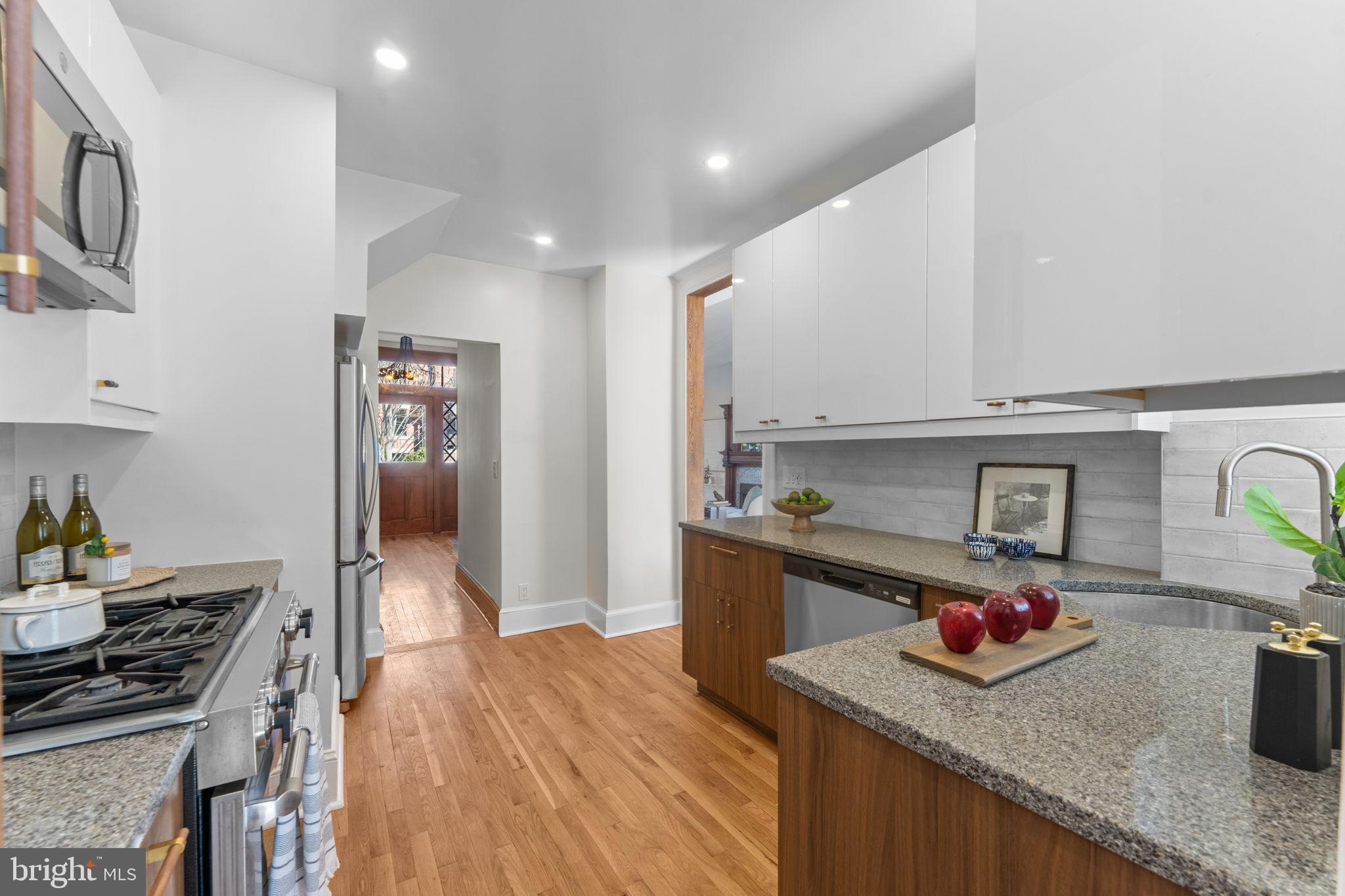 1802 Lamont Street Northwest Washington, DC 20010 - Photo 28 of 118