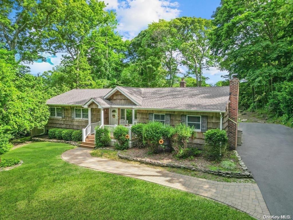 10 Farm Road Shoreham, NY 11786 - Photo 1 of 1 Gallery Image 1