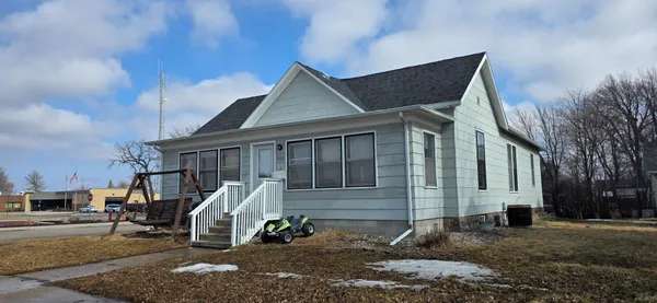 $99,900 | 309 South Jefferson Street, Redwood Falls, MN 56283