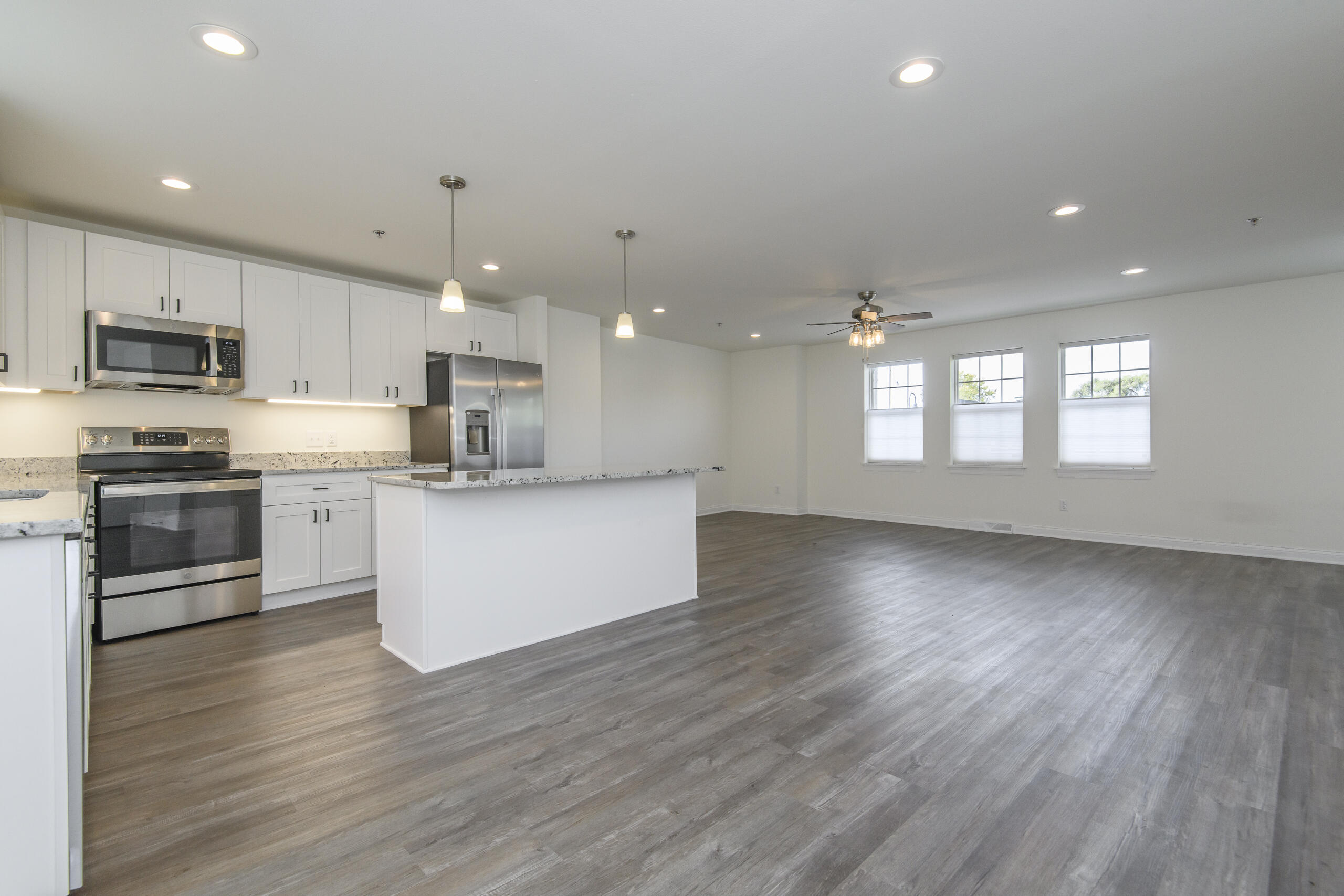 208 Grand Avenue, Unit 3 Mukwonago, WI 53149 - Photo 10 of 51 Grand Ave-15