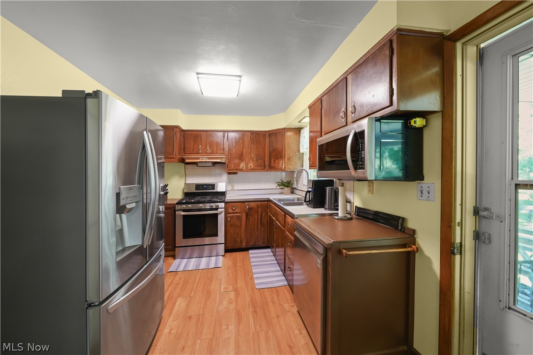 9621 Wolfe Road Windham, OH 44288 - Photo 8 of 39