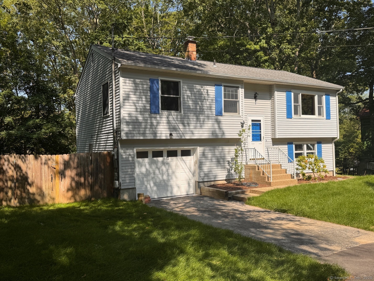129 Valley Road Groton, CT 06340 - Photo 1 of 1