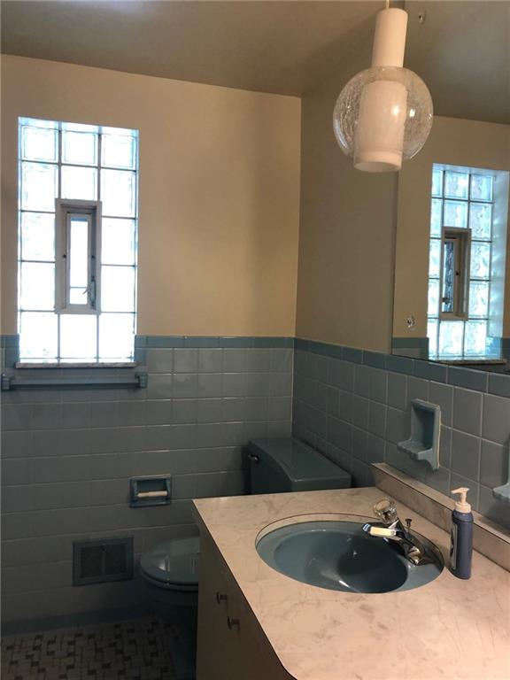 110 Braddock Road Pittsburgh, PA 15221 - Photo 11 of 25 Gallery Image 11