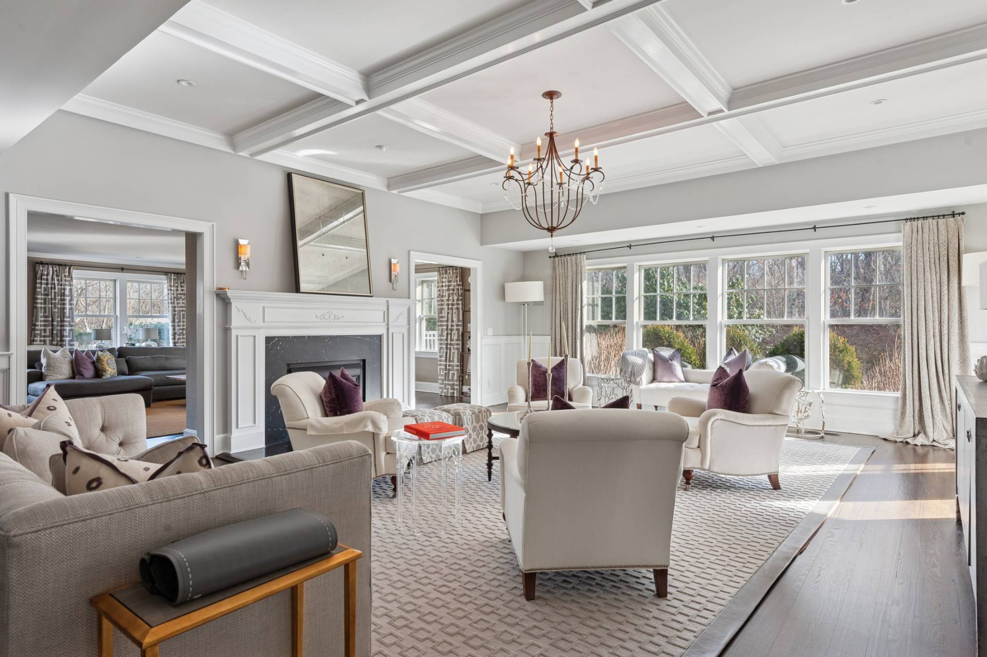 3368 Noyack Road Sag Harbor, NY 11963 - Photo 5 of 23