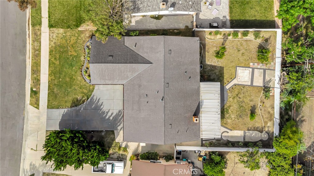 6512 Franrivers Avenue West Hills, CA 91307 - Photo 29 of 33 front view of a house with a garden
