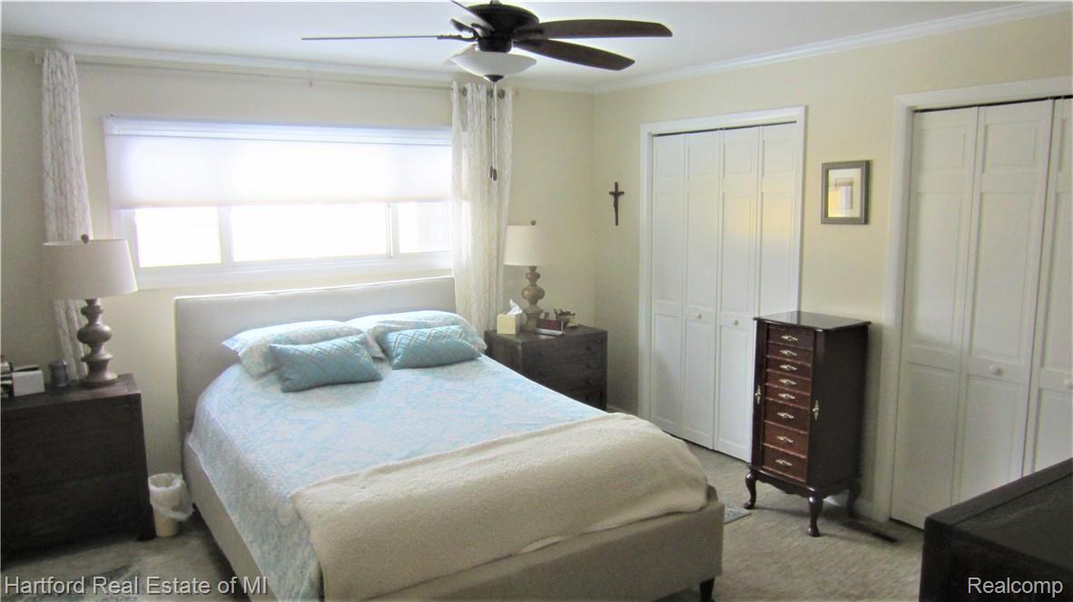 23633 Gill Road Farmington, MI 48335 - Photo 11 of 28 IMG_0140.JPG