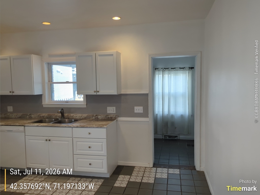 15 Middle Street, Unit 15 Newton, MA 02458 - Photo 13 of 29