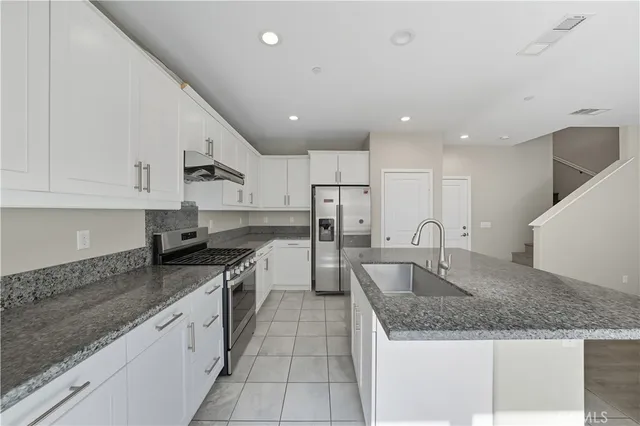 $780,000 | 13846 Farmhouse Avenue, Chino, CA 91710