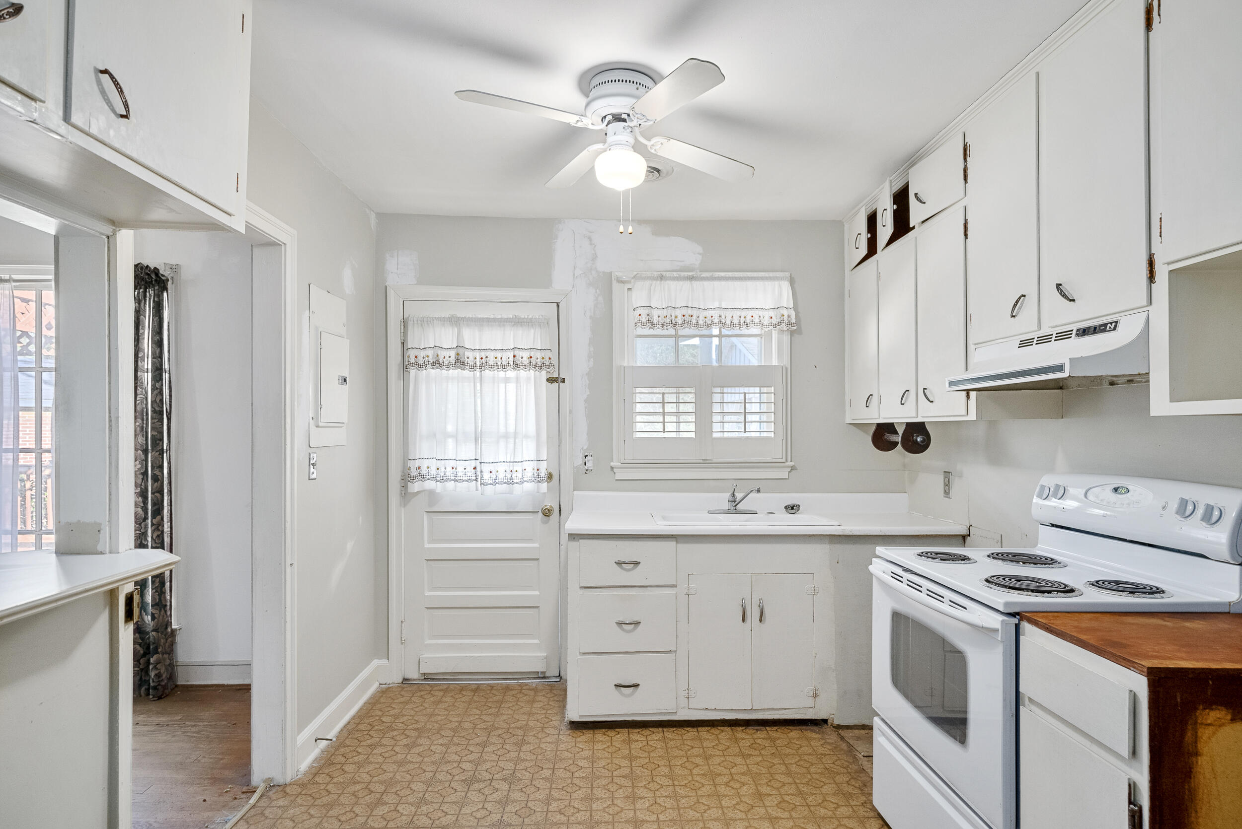 198 Hickory Road Aiken, SC 29803 - Photo 17 of 52