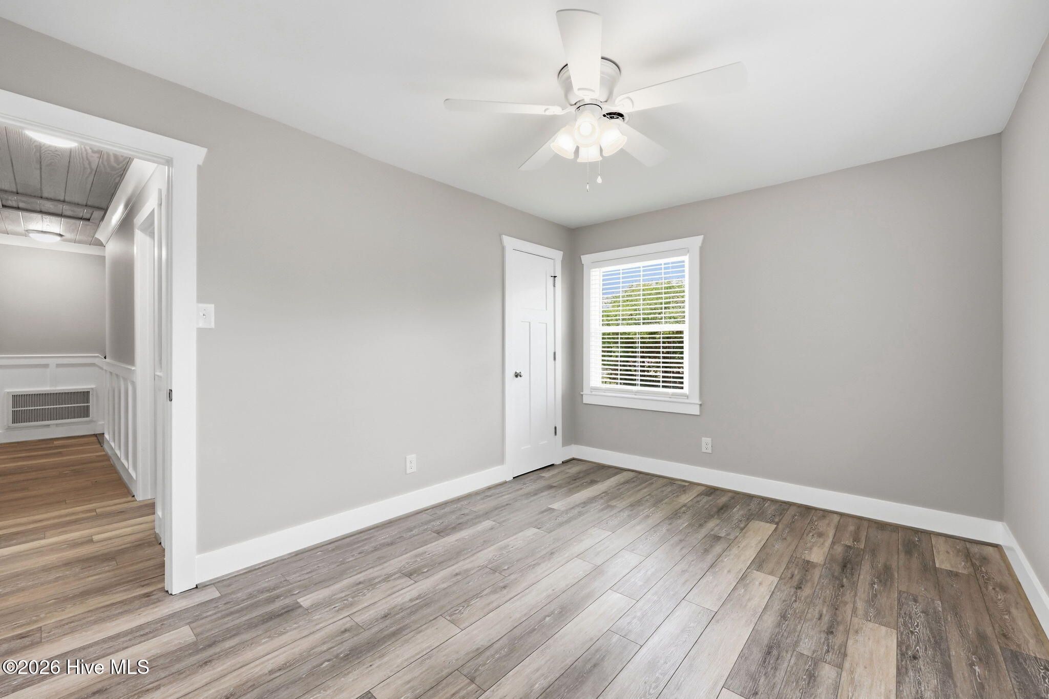 700 Robin Road Morehead City, NC 28557 - Photo 26 of 41 2nd bedroom