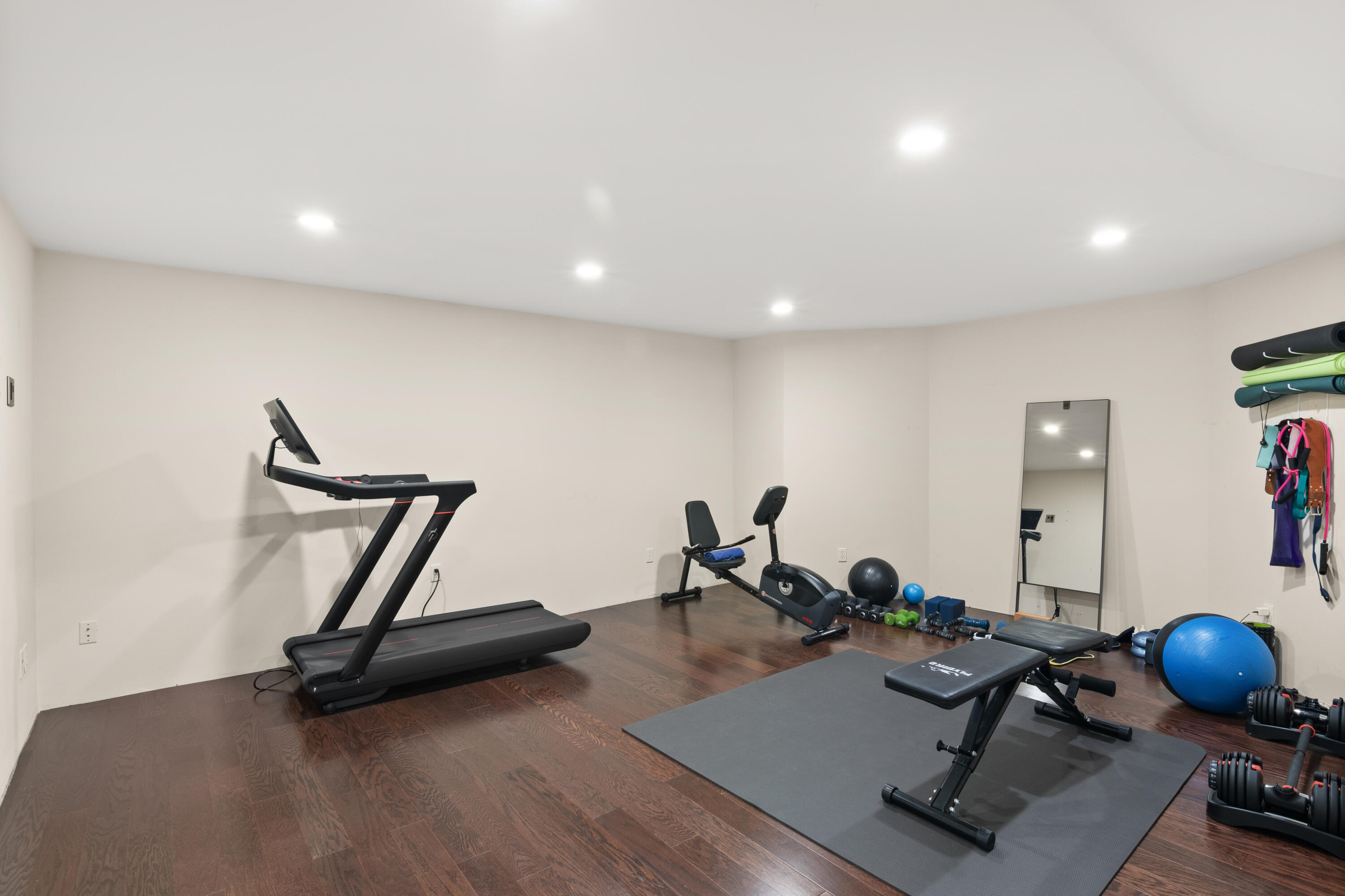 12 1/2 Ridgewood Road Rowayton, CT 06853 - Photo 18 of 25 a room with gym equipment
