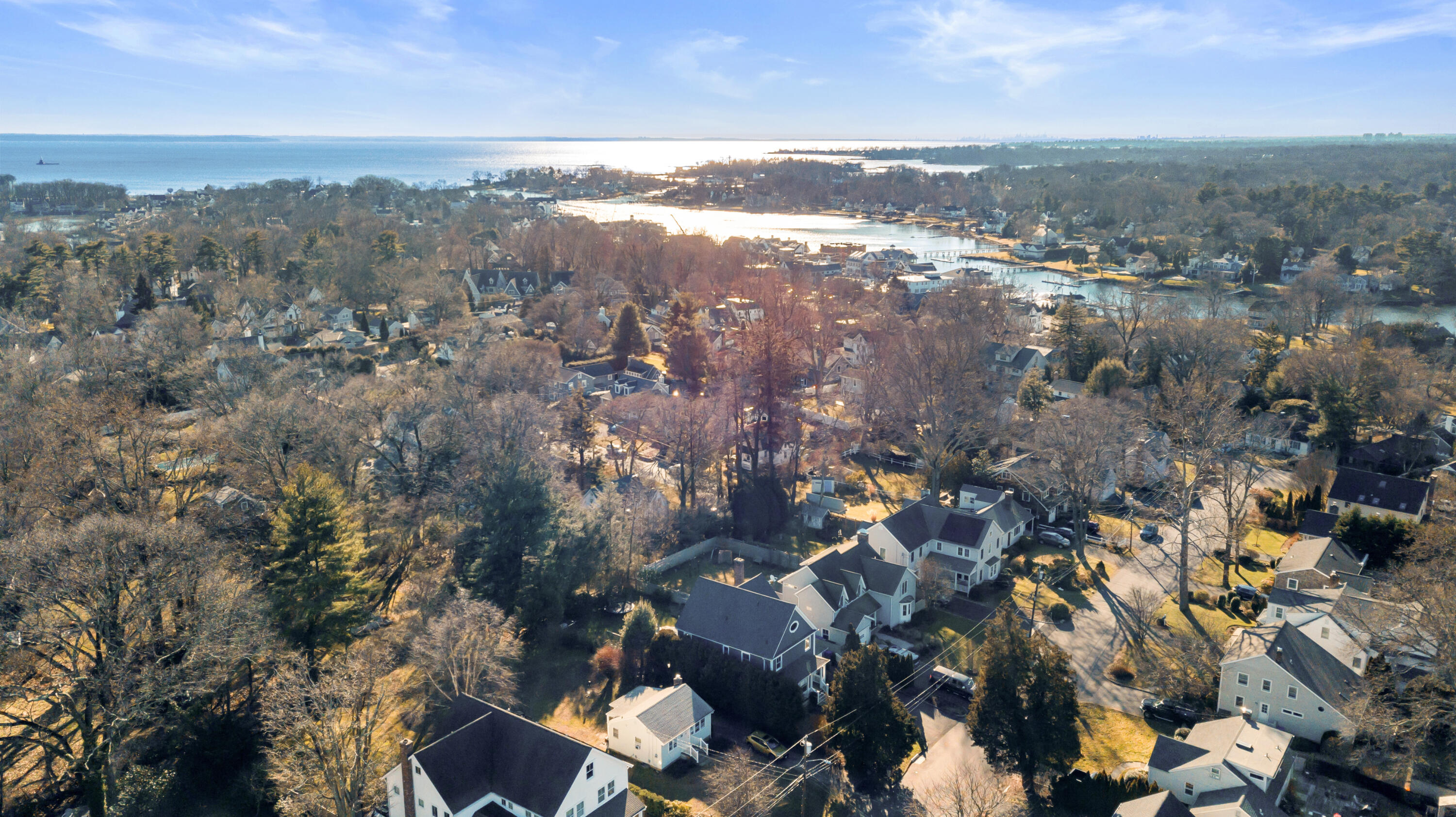 12 1/2 Ridgewood Road Rowayton, CT 06853 - Photo 20 of 25 an aerial view of multiple house