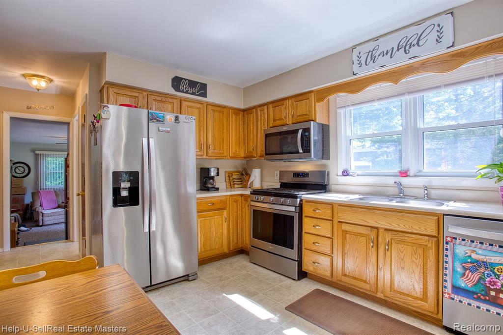 6060 State Road Fort Gratiot, MI 48059 - Photo 14 of 25