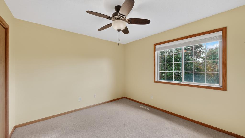 5806 48 Avenue Northwest Rochester, MN 55901 - Photo 30 of 48