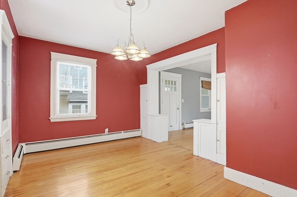 7 Columbine Road Worcester, MA 01609 - Photo 9 of 32 a view of livingroom with hardwood
