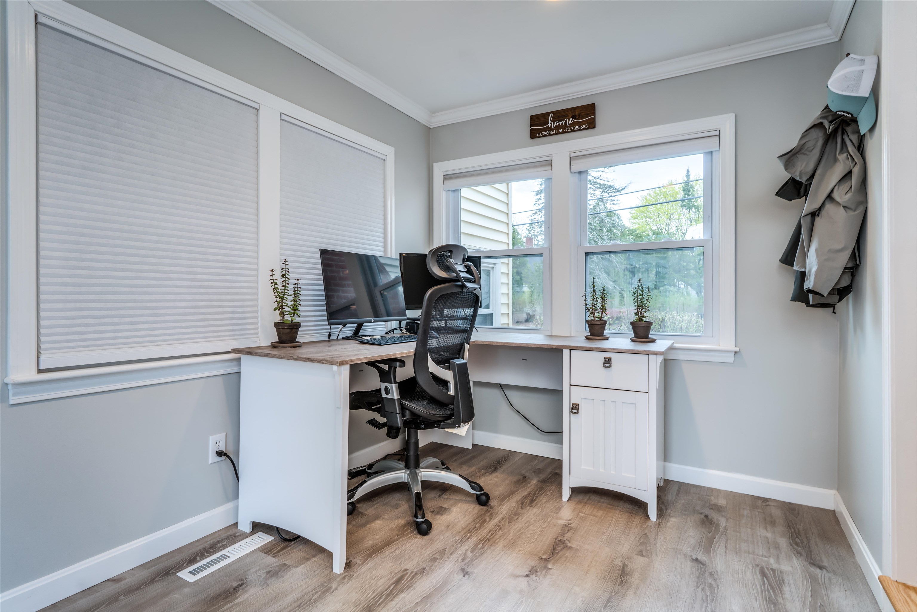132 Rogers Road Kittery, ME 03904 - Photo 4 of 34
