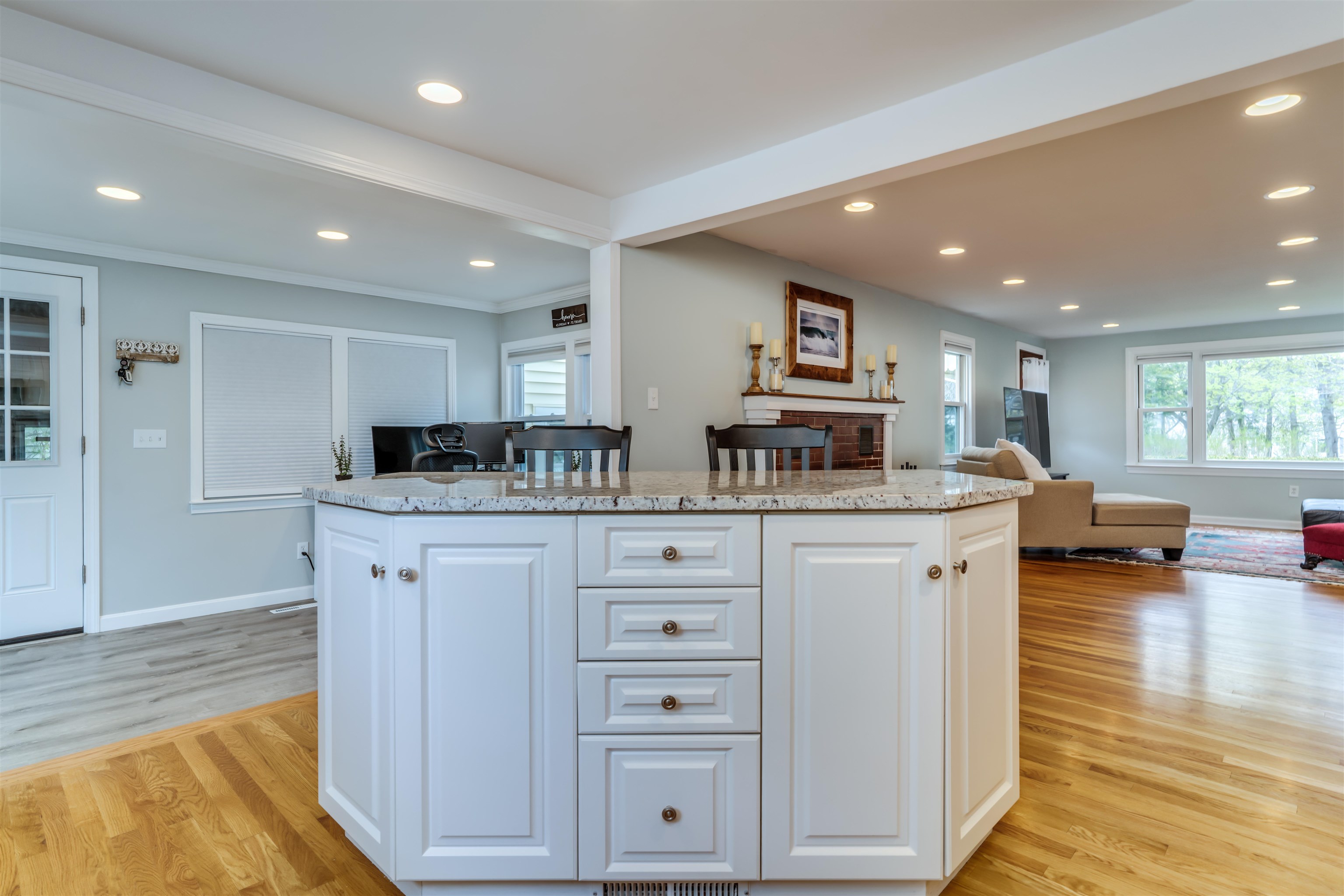 132 Rogers Road Kittery, ME 03904 - Photo 8 of 34