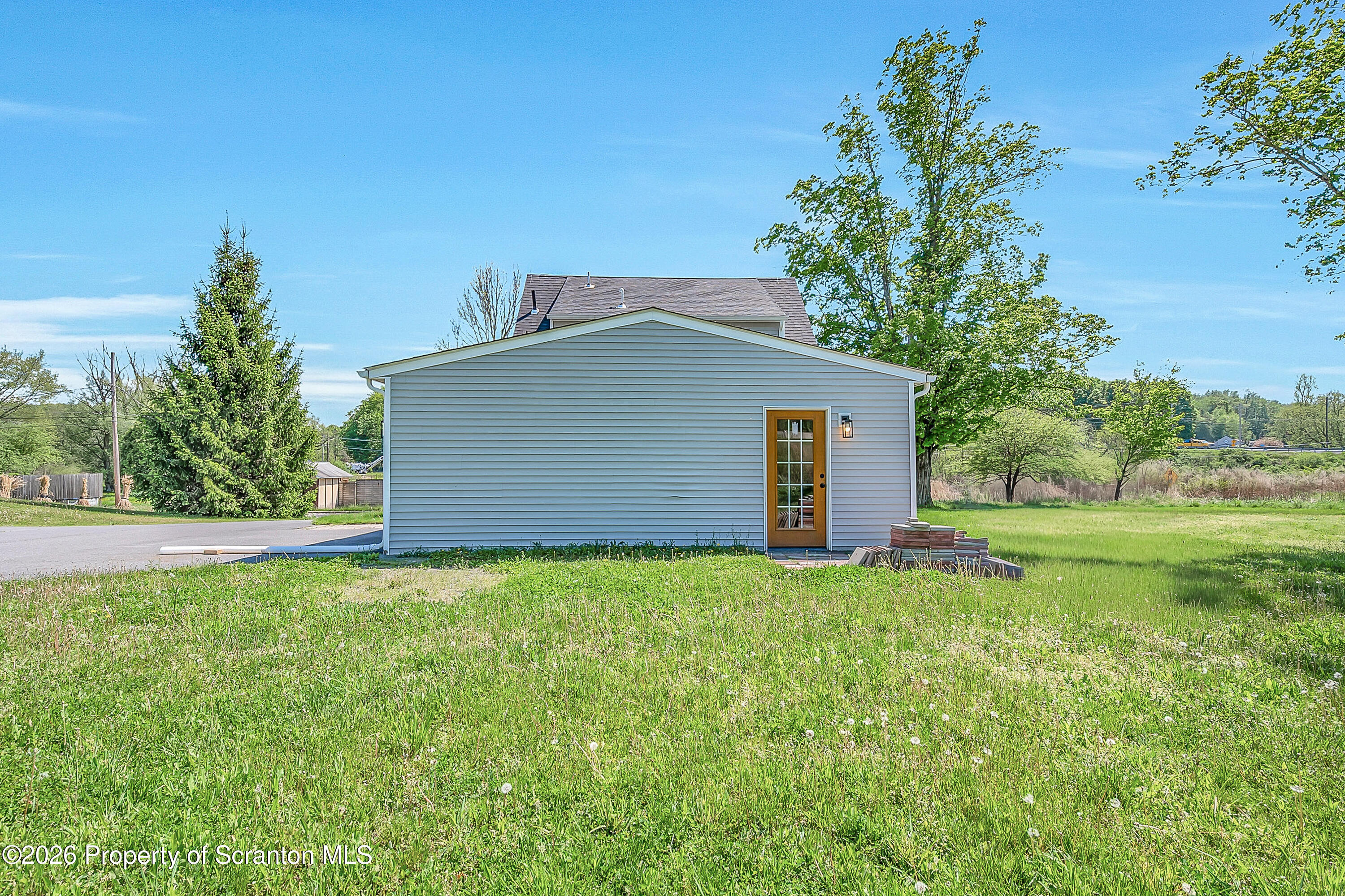 109 Ackerly Road Clarks Summit, PA 18411 - Photo 6 of 49 Ackerly -7