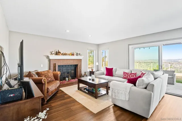 $1,299,999 | 363 Surrey Drive, Bonita, CA 91902