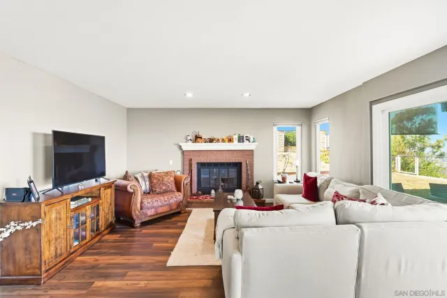 $1,299,999 | 363 Surrey Drive, Bonita, CA 91902