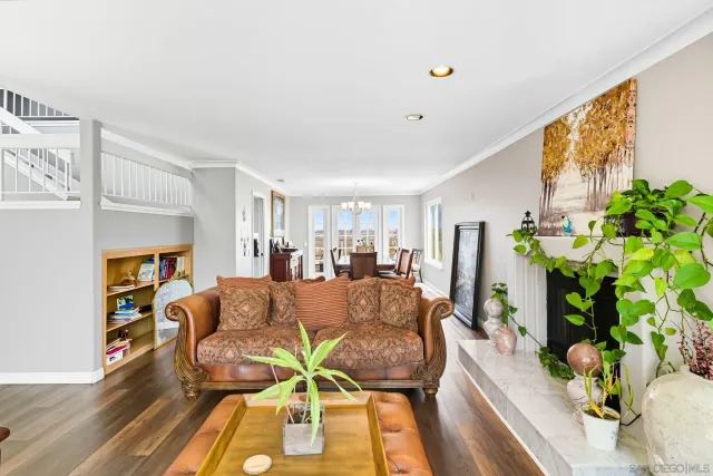 $1,299,999 | 363 Surrey Drive, Bonita, CA 91902