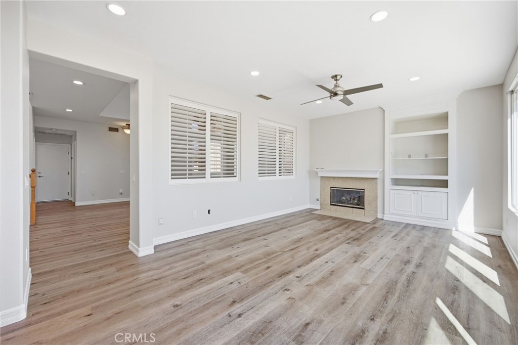 20716 Pesaro Way Porter Ranch, CA 91326 - Photo 11 of 30 Gallery Image 11