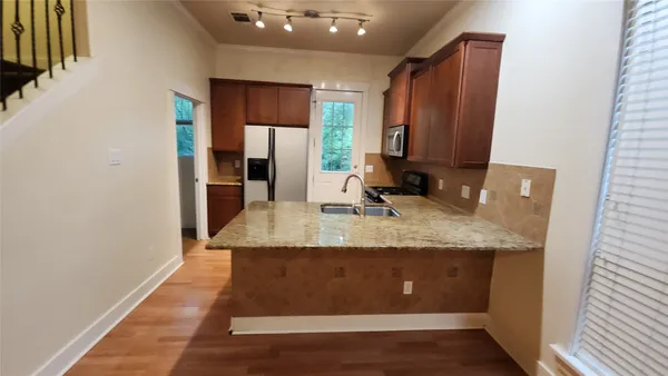 $3,575 | 611 Franklin Boulevard, Unit B, Austin, TX 78751