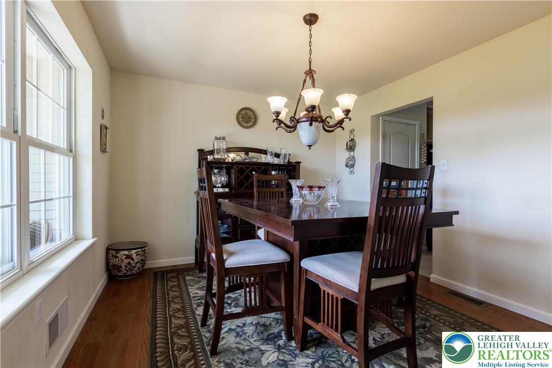 707 Gilbert Road Gilbert, PA 18331 - Photo 11 of 46